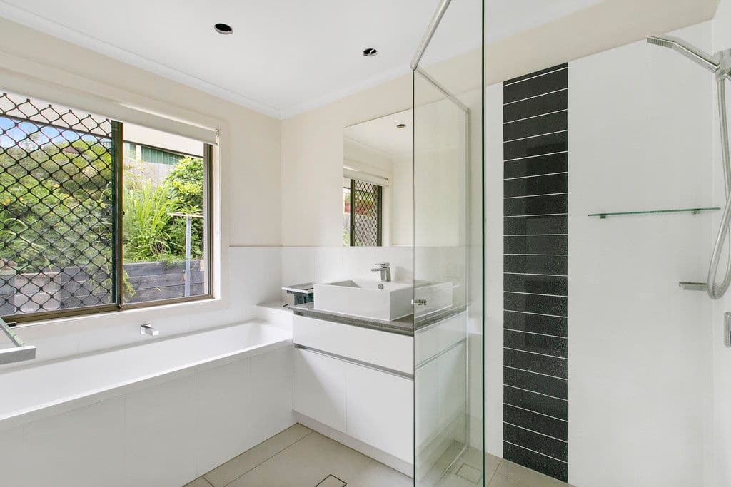 13 Texas Court, Oxenford QLD 4210, Oxenford - Thumbnail 4