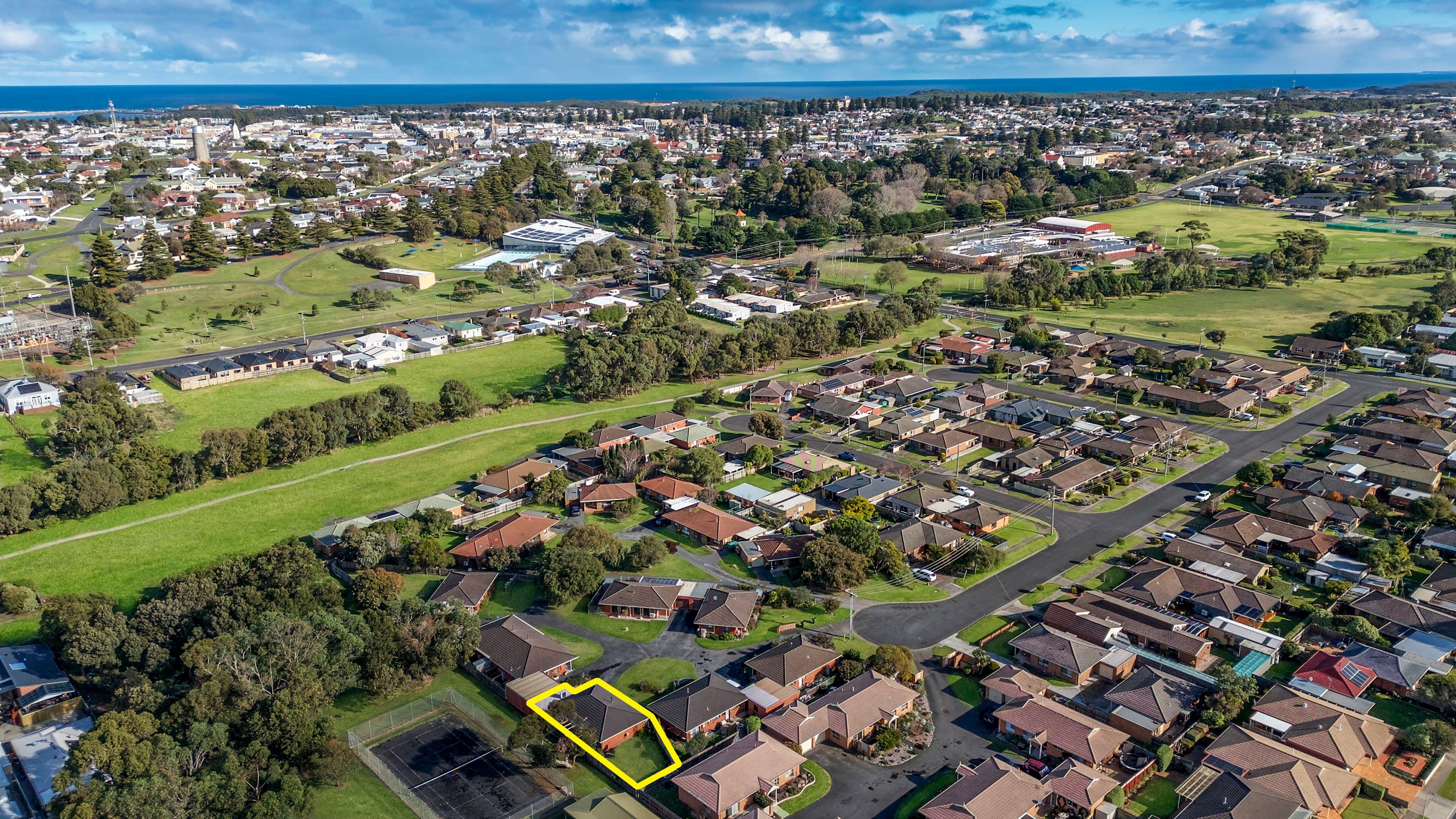 23 Carmell Drive, Warrnambool VIC 3280, Warrnambool - Thumbnail 2