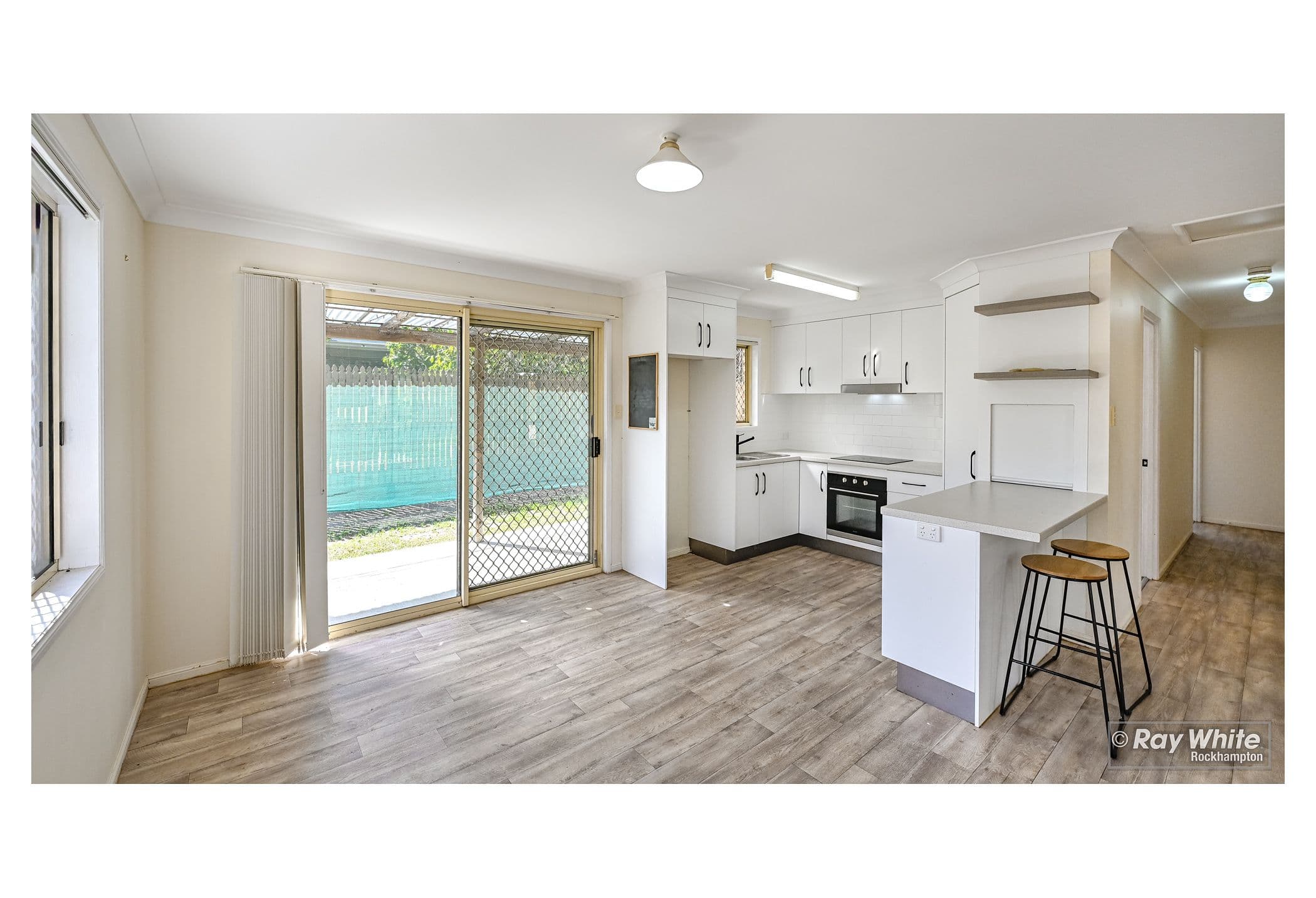 93-95 Pennycuick Street, West Rockhampton QLD 4700, West Rockhampton - Thumbnail 3