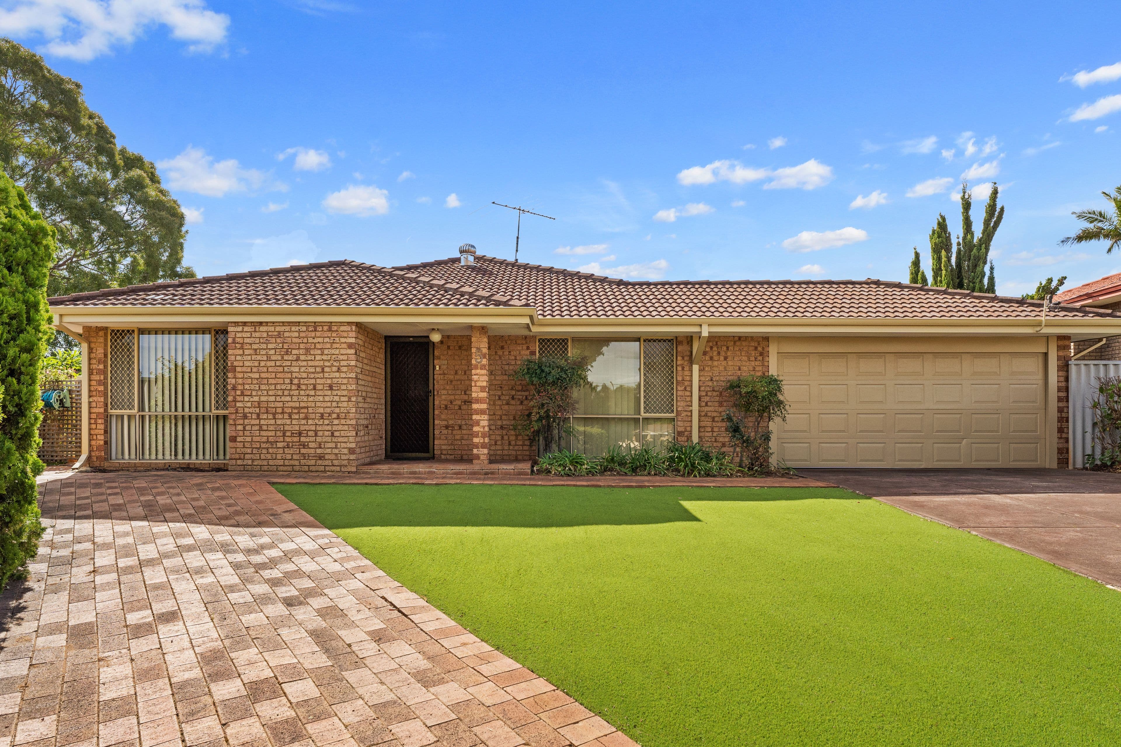 5 Pike Court, Parmelia WA 6167, Parmelia - Image 1