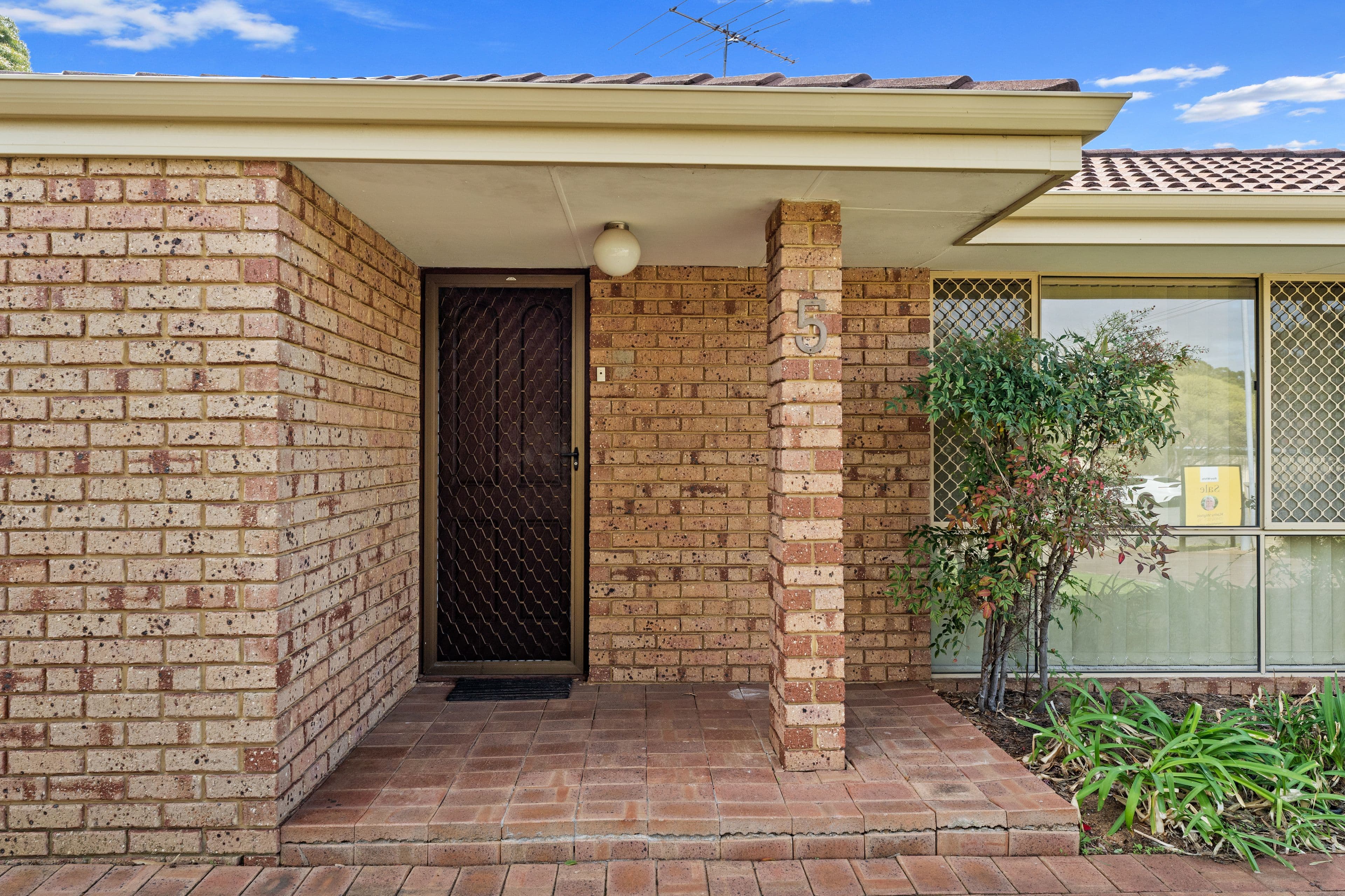 5 Pike Court, Parmelia WA 6167, Parmelia - Thumbnail 3