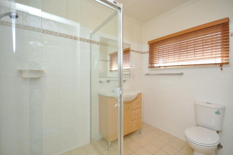 99 Graham Road, CARSELDINE QLD 4034, Carseldine - Thumbnail 4