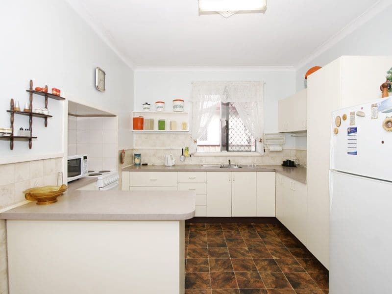 50 Fourth Avenue, BASSENDEAN WA 6054, Bassendean - Thumbnail 7