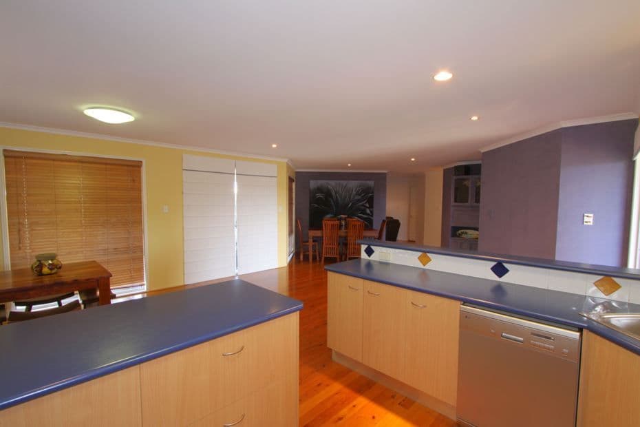 229 Barolin Esplanade, CORAL COVE QLD 4670, Coral Cove - Thumbnail 8