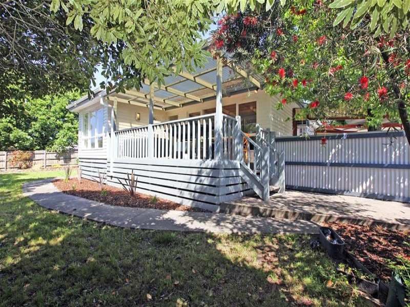 1 Dunn Street, WATSONIA VIC 3087, Watsonia - Thumbnail 4