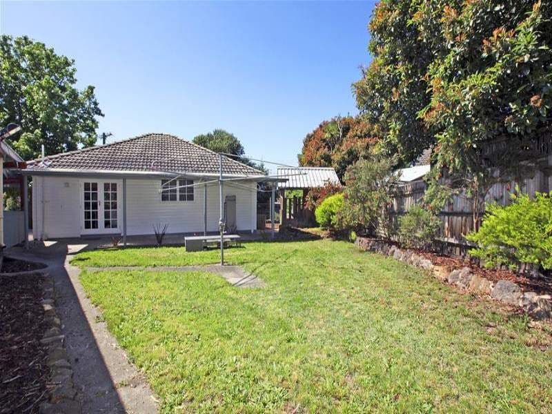 1 Dunn Street, WATSONIA VIC 3087, Watsonia - Thumbnail 8