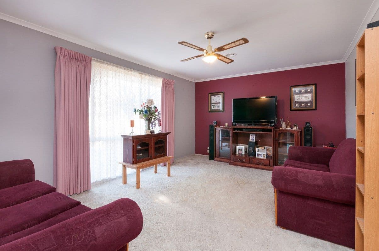 7 Wick Close, CRAIGIEBURN VIC 3064, Craigieburn - Thumbnail 2