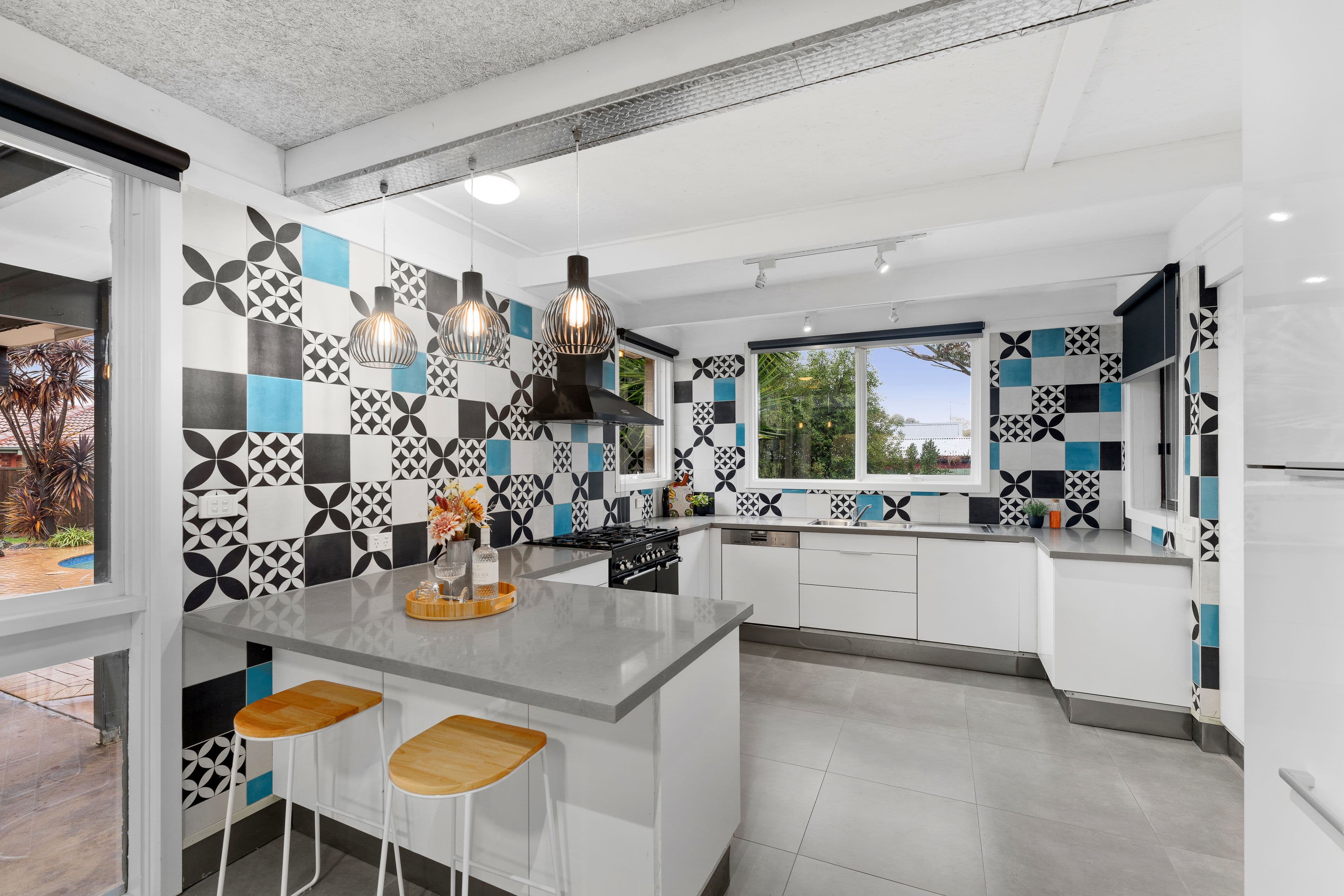 28 Neill Street, Sunbury VIC 3429, Sunbury - Thumbnail 4