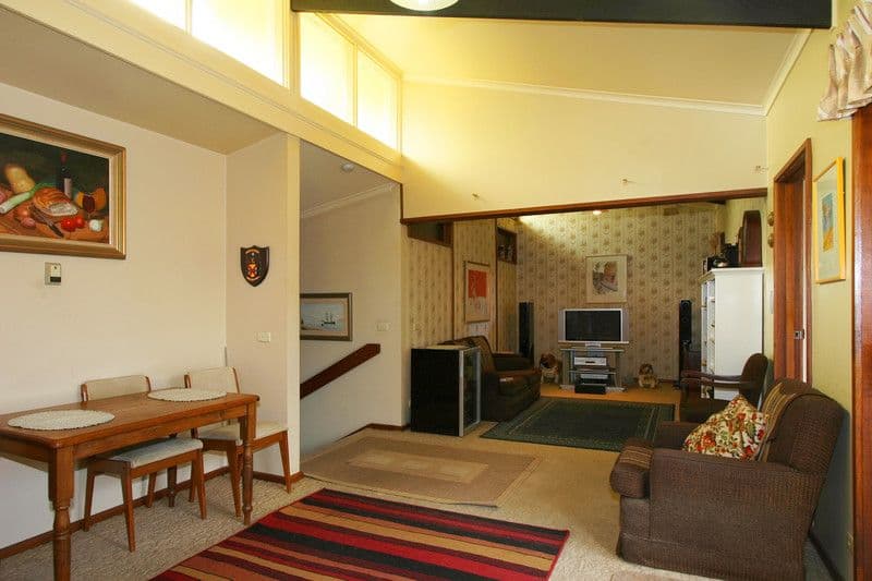 10  Barbara Street, MOORABBIN VIC 3189, Moorabbin - Thumbnail 2