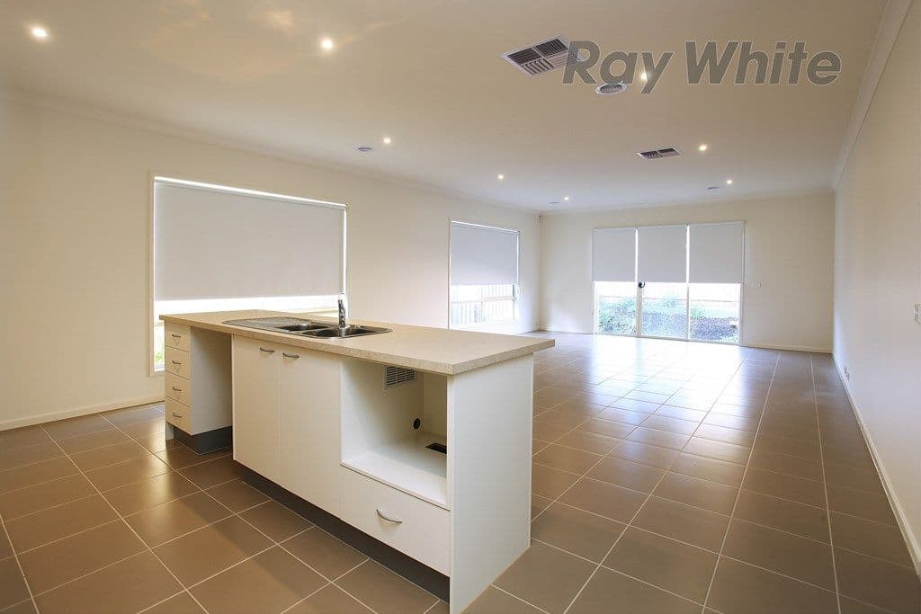 21 Broadstone Way, POINT COOK VIC 3030, Point Cook - Thumbnail 8