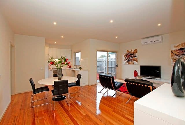 75 Darebin Boulevard, RESERVOIR VIC 3073, Reservoir - Thumbnail 2