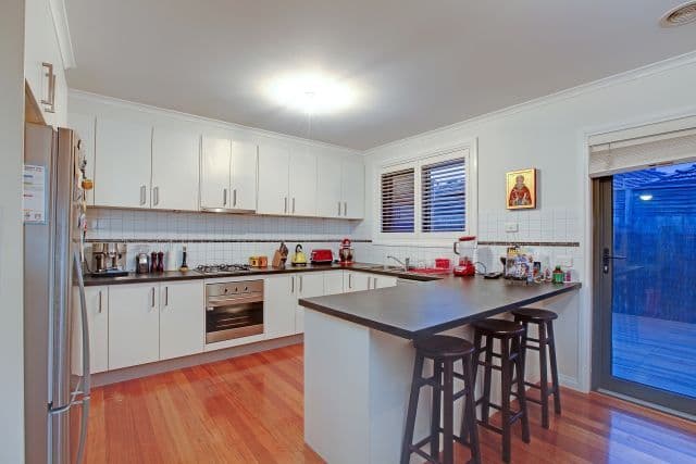 15 Miranda Road, Reservoir VIC 3073, Reservoir - Thumbnail 4