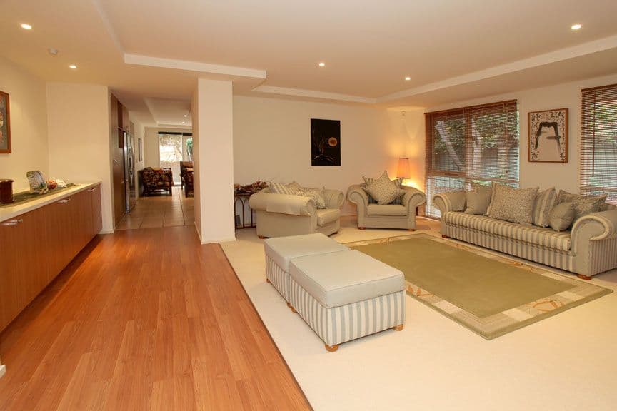 25 Watsons Road, GLEN WAVERLEY VIC 3150, Glen Waverley - Thumbnail 2