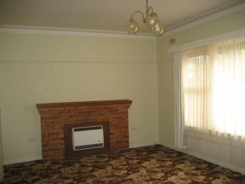 4 Campaspe Street, ROCHESTER VIC 3561, Rochester - Thumbnail 2