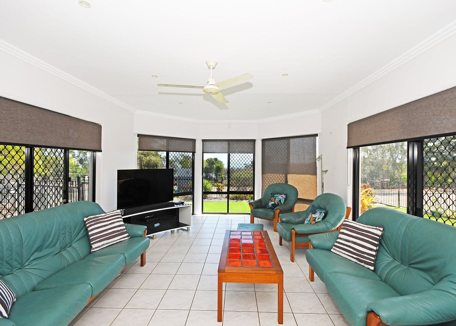 74 Esplanade, Point Vernon QLD 4655, Point Vernon - Thumbnail 3