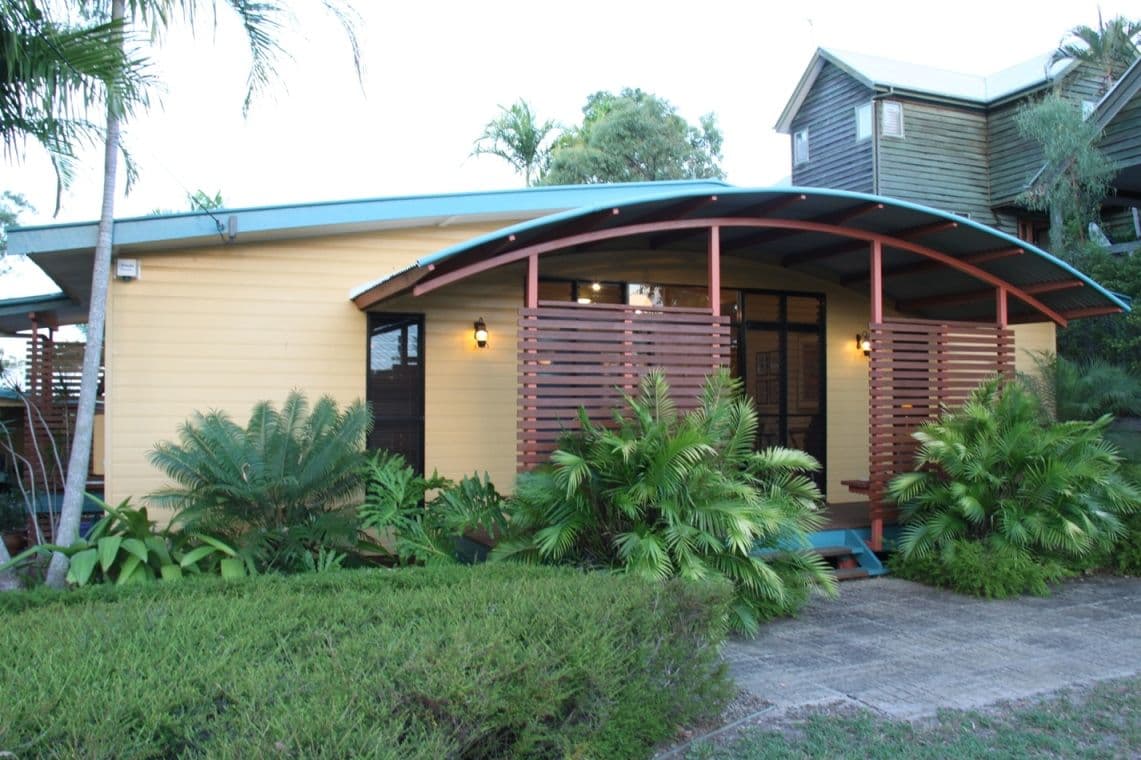 15 Elizabeth Street, TANNUM SANDS QLD 4680, Tannum Sands - Thumbnail 2