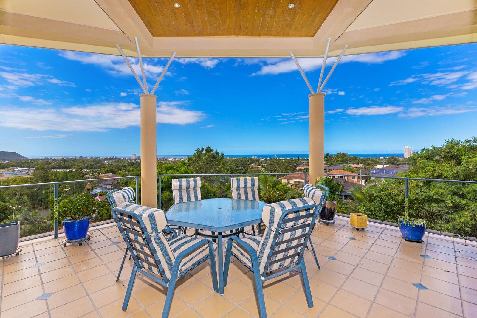 137 K P McGrath Drive, Elanora QLD 4221, Elanora - Image 1
