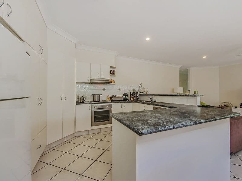 143 Dunlin Drive, BURLEIGH WATERS QLD 4220, Burleigh Waters - Thumbnail 4