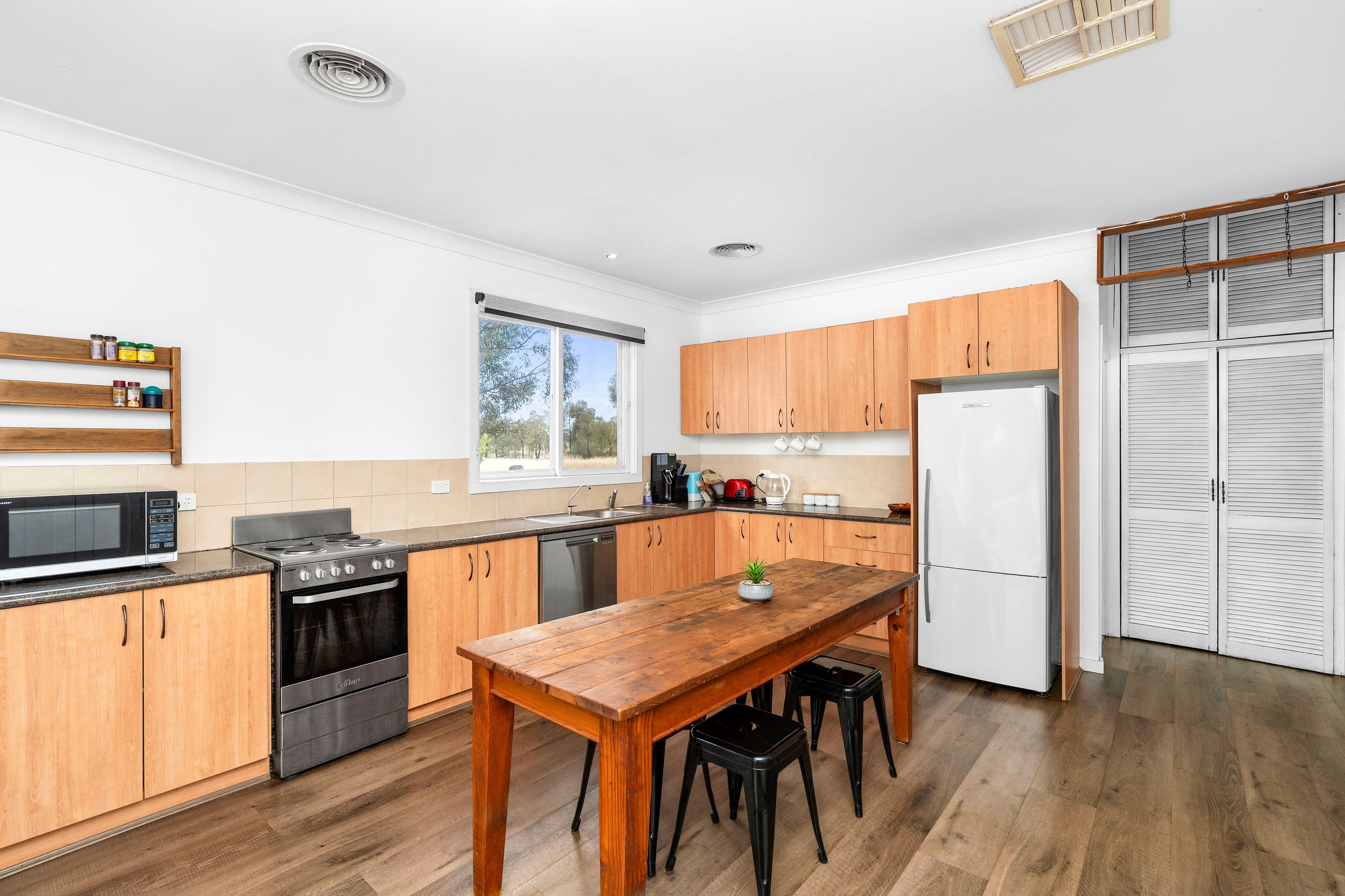 3060 Olympic Highway, Old Junee NSW 2652, Old Junee - Thumbnail 4