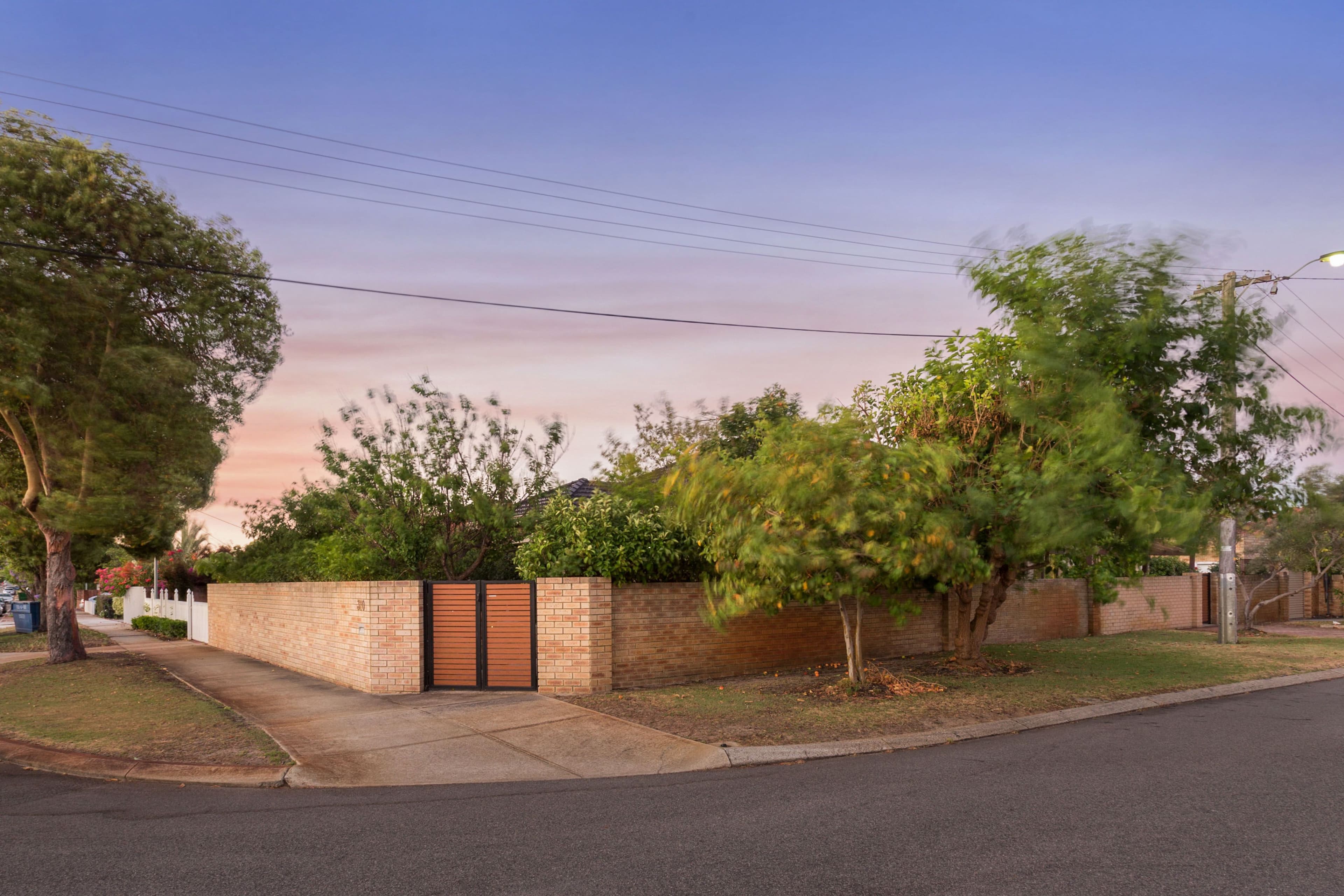 310 Crawford Road, Inglewood WA 6052, Inglewood - Thumbnail 3