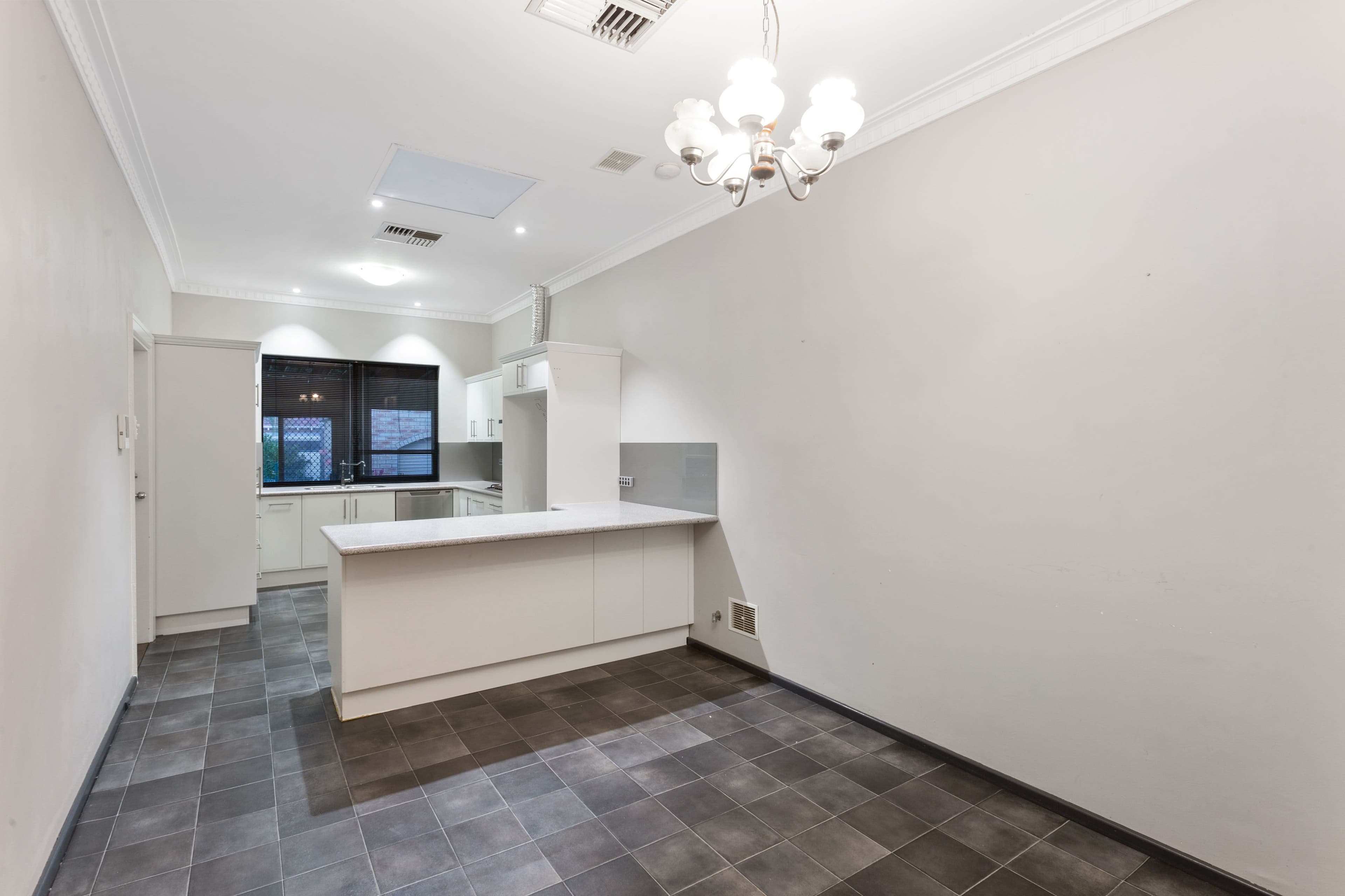 310 Crawford Road, Inglewood WA 6052, Inglewood - Thumbnail 7