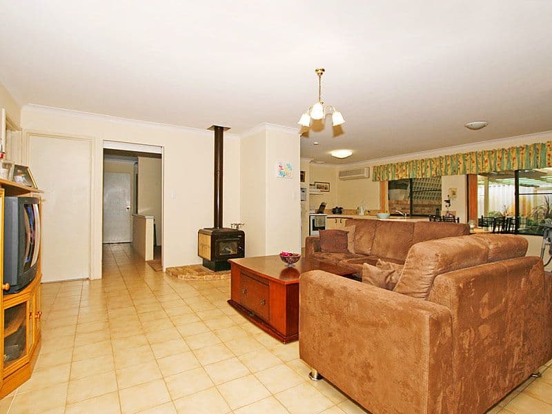28 Evergreen Ramble, BALLAJURA WA 6066, Ballajura - Image 1