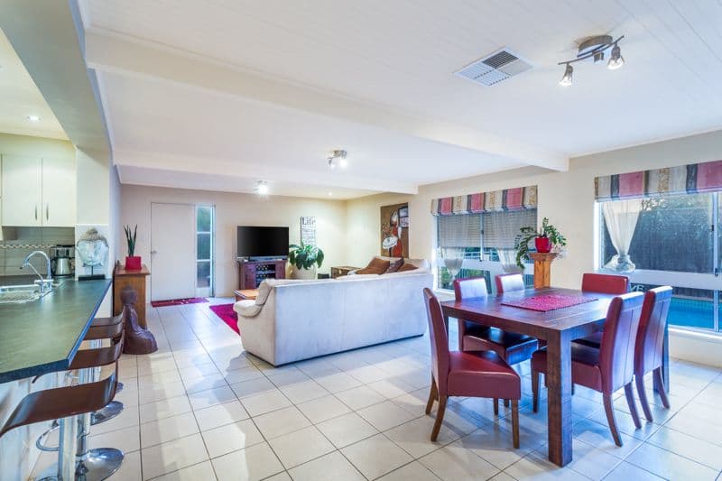 8 Finke Avenue, West Lakes Shore SA 5020, West Lakes Shore - Thumbnail 5