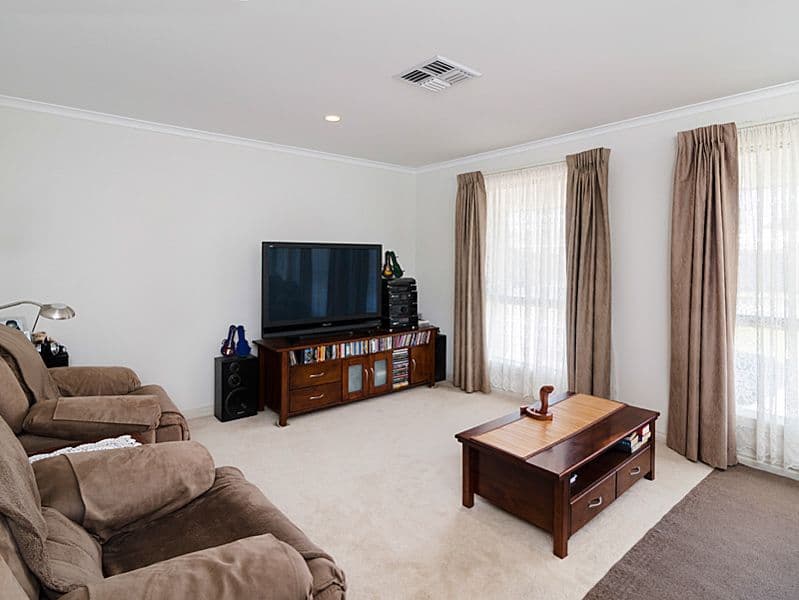 6 Strathoak Crescent, STRATHALBYN SA 5255, Strathalbyn - Thumbnail 3
