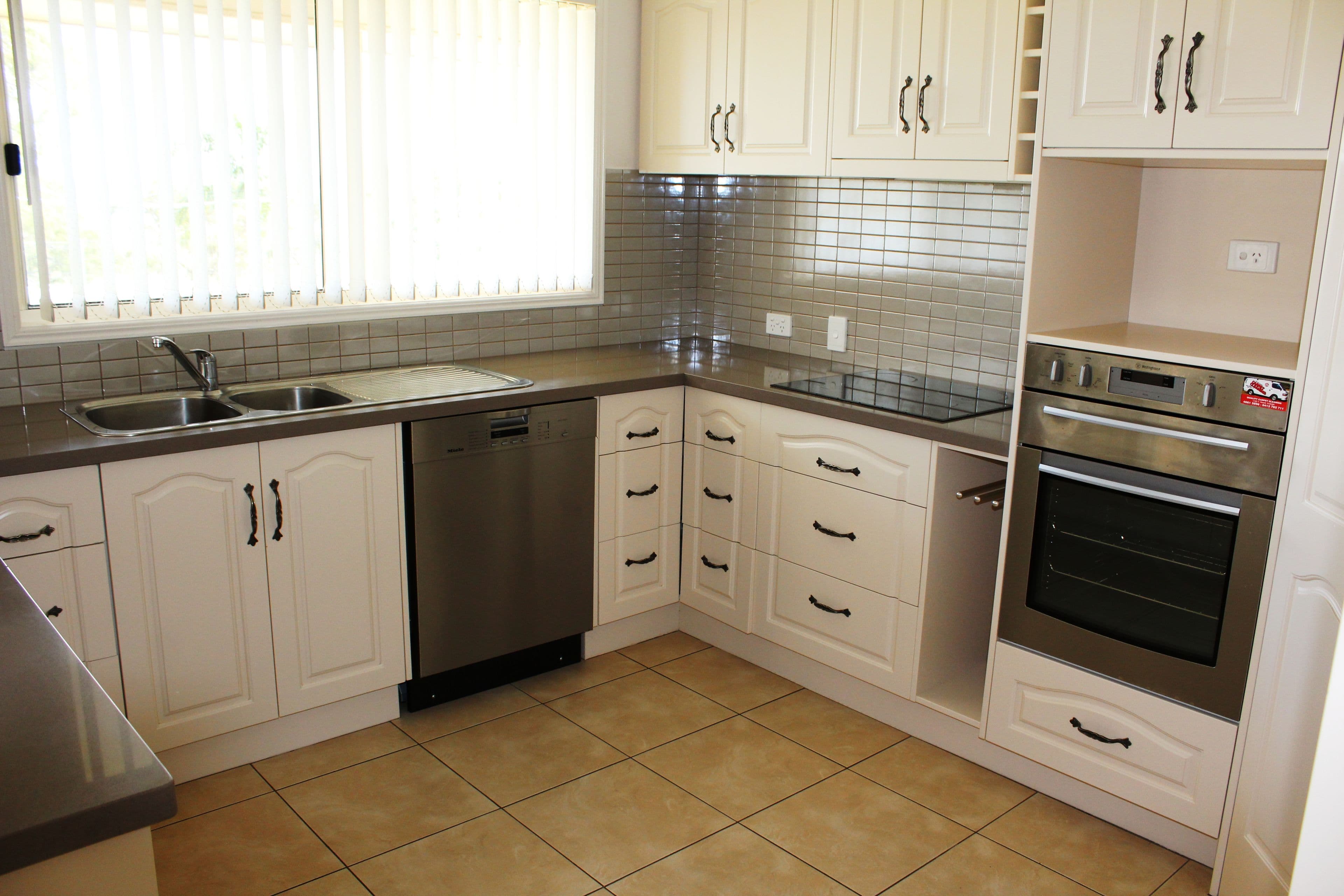 10 Derain Drive, Sladevale QLD 4370, Sladevale - Thumbnail 4