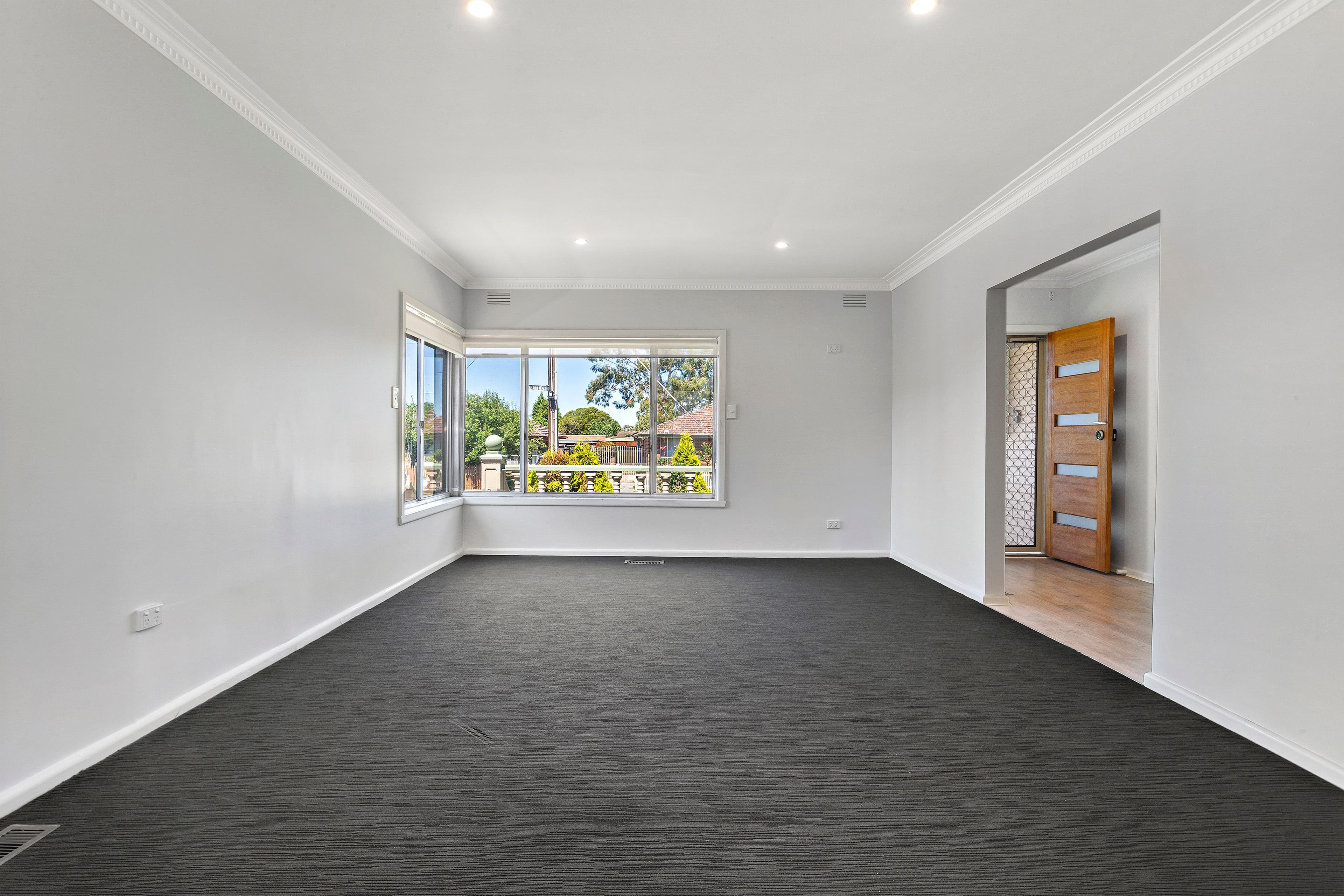 38 Rosemary Drive, Lalor VIC 3075, Lalor - Thumbnail 2