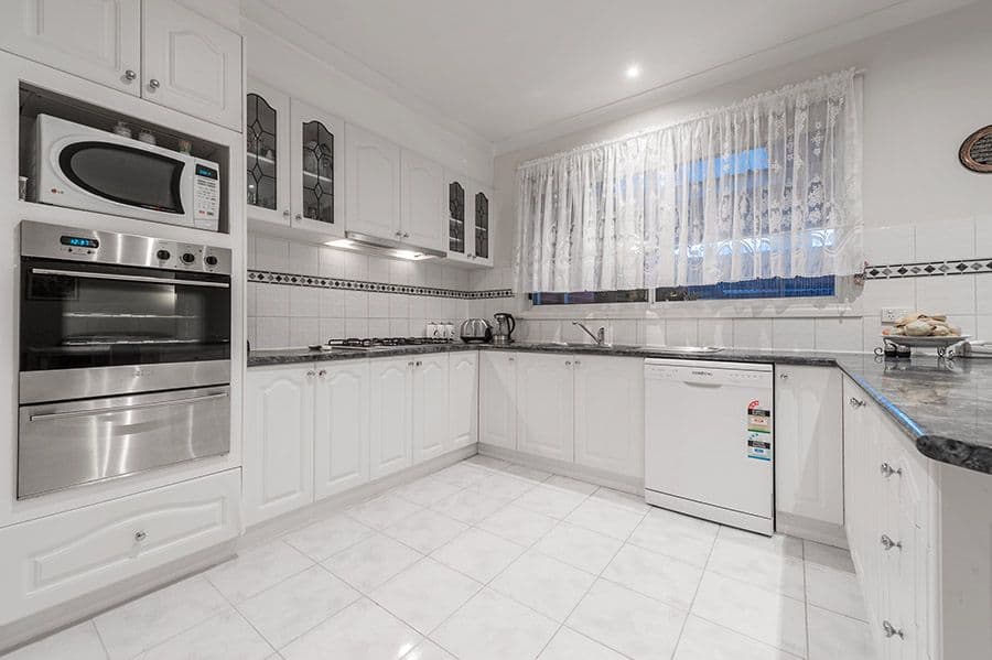 3 Alberton Avenue, Roxburgh Park VIC 3064, Roxburgh Park - Thumbnail 2