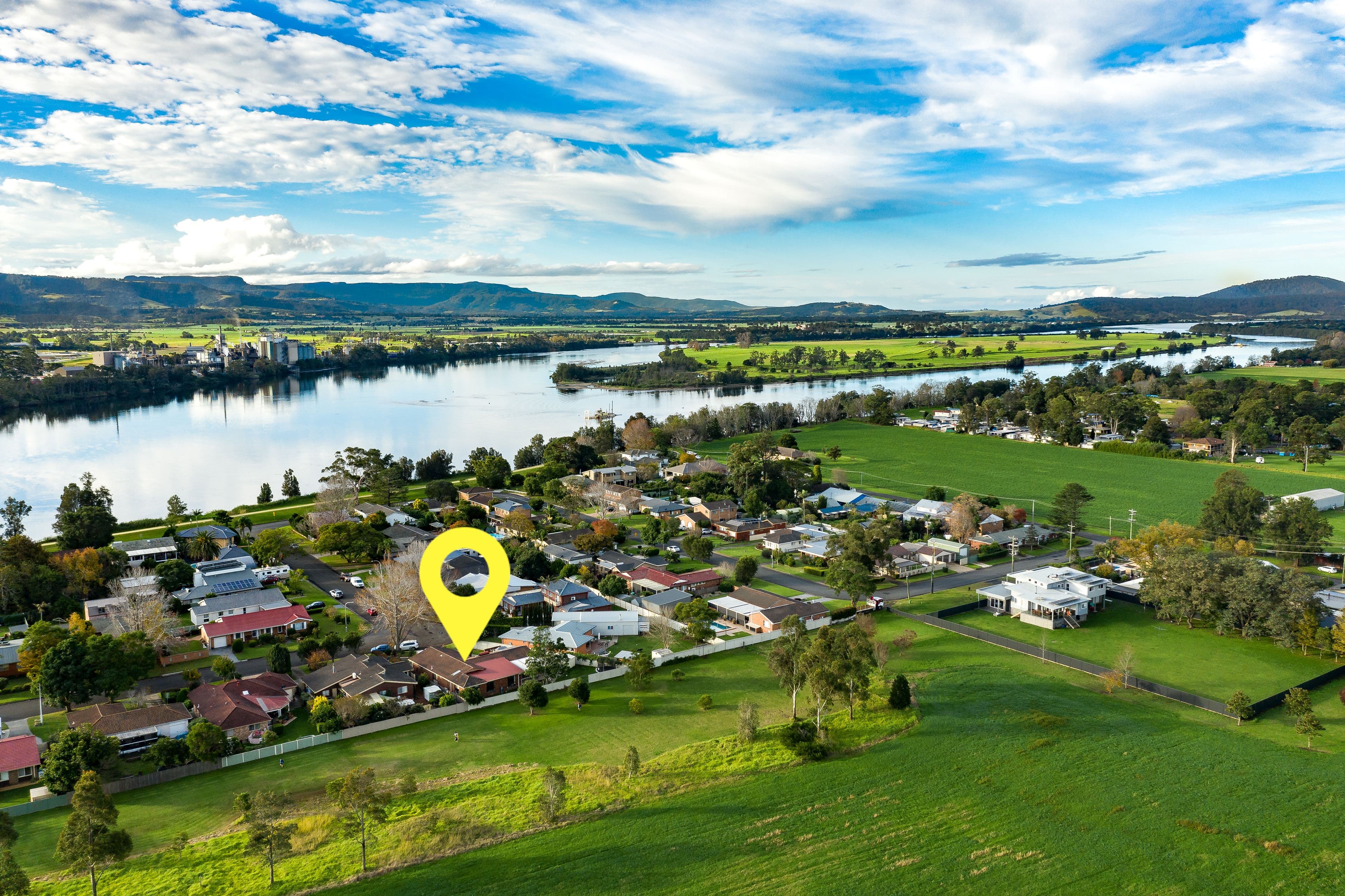 14 Lyrebird Drive, Nowra NSW 2541, Nowra - Thumbnail 2