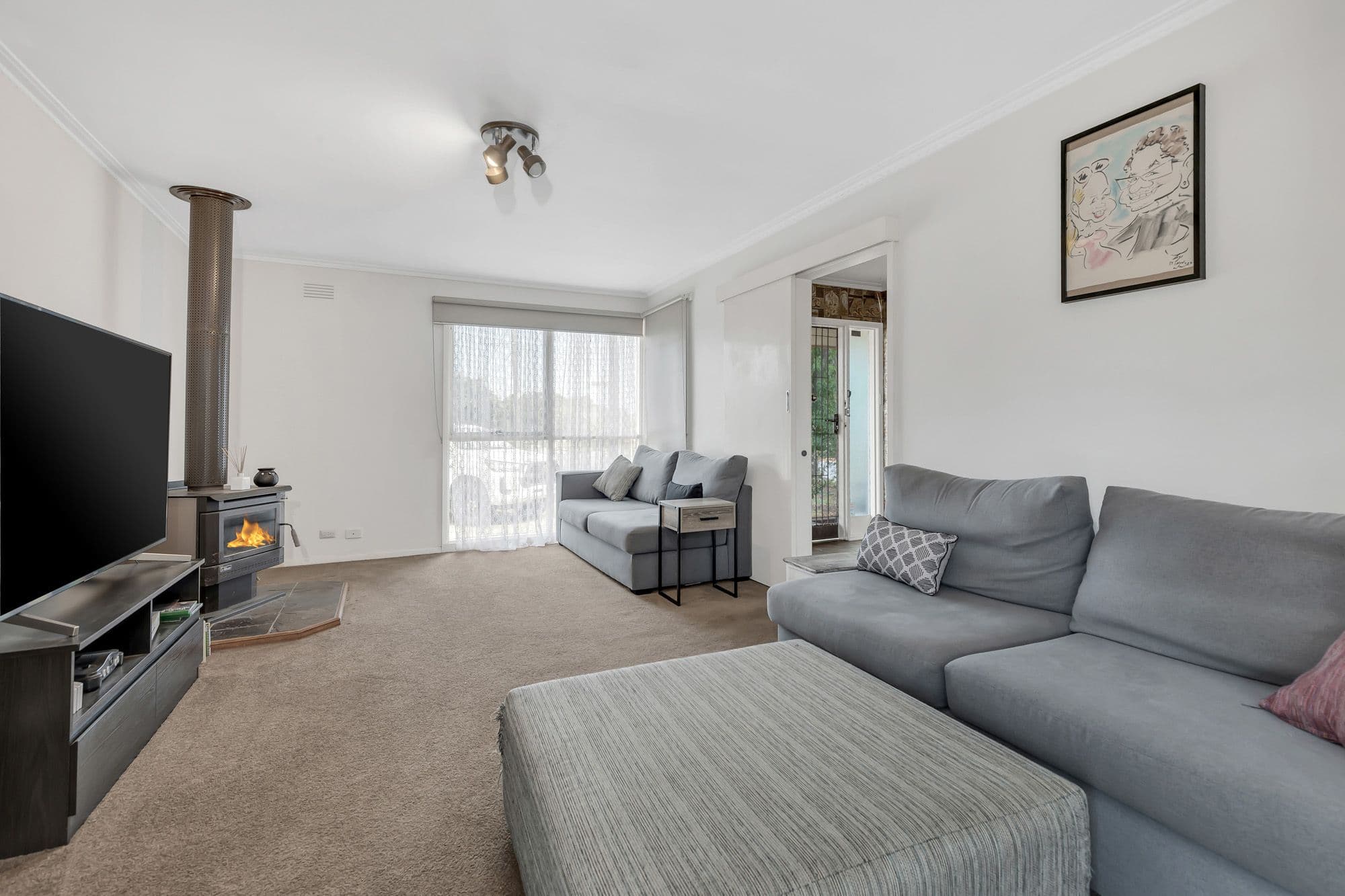 21 Sinns Avenue, Werribee VIC 3030, Werribee - Thumbnail 2
