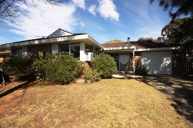 7 Selkirk Street, ST ANDREWS NSW 2566, St Andrews - Image 1