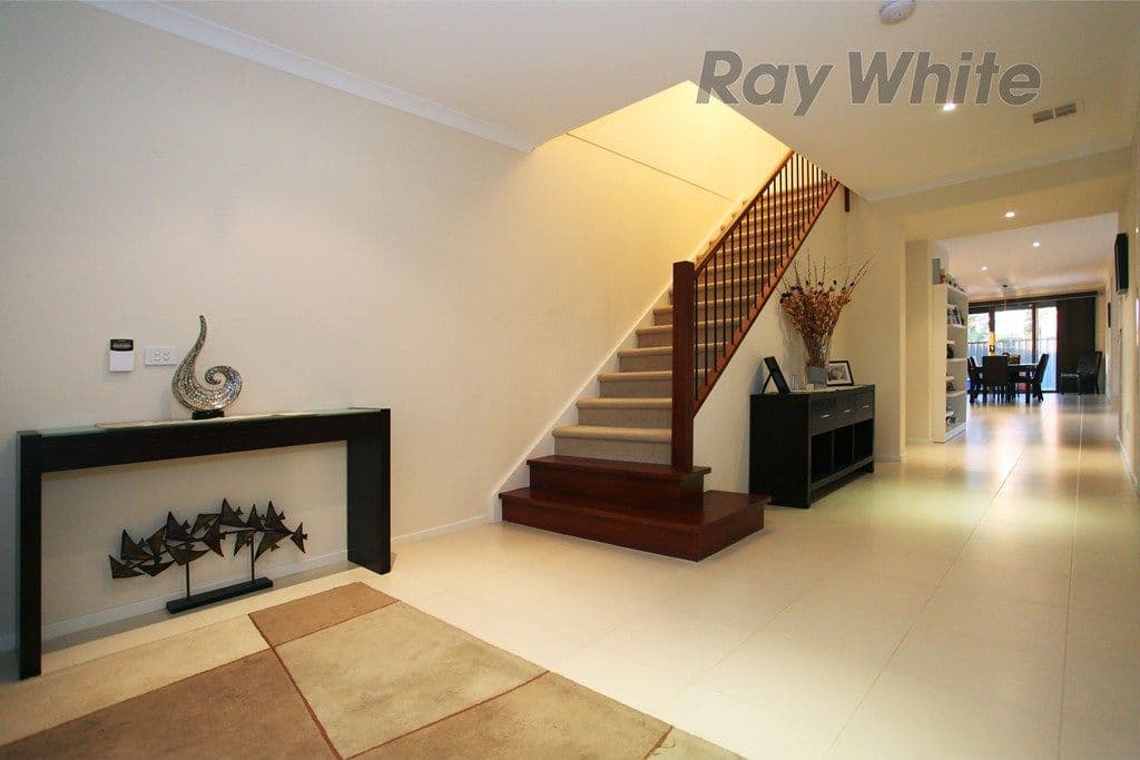 30 Lindsay Gardens, POINT COOK VIC 3030, Point Cook - Thumbnail 3