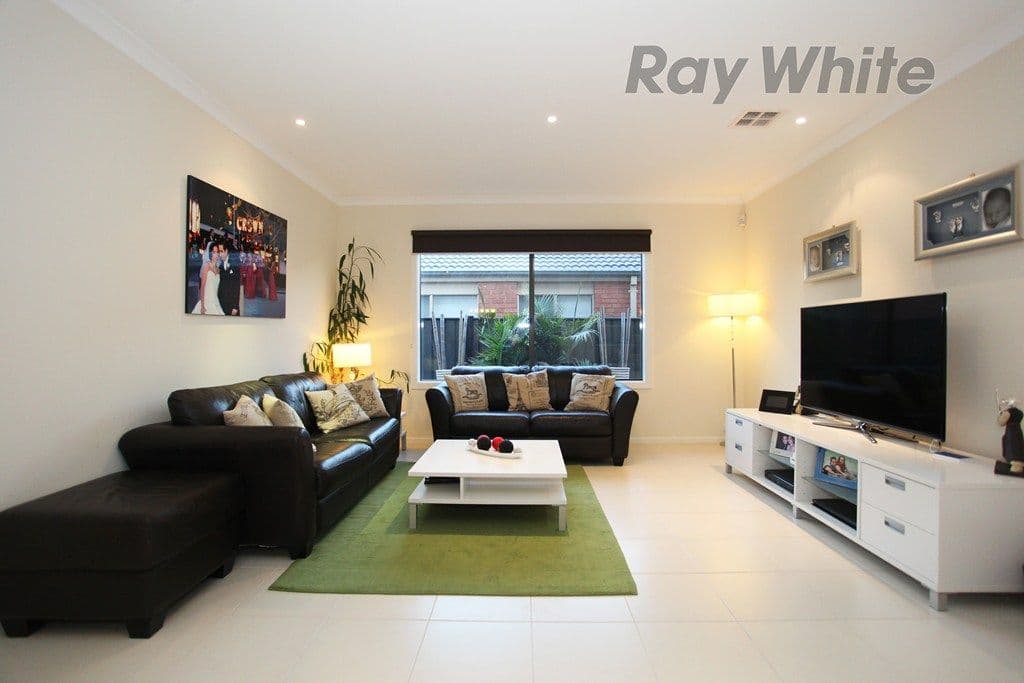 30 Lindsay Gardens, POINT COOK VIC 3030, Point Cook - Thumbnail 5