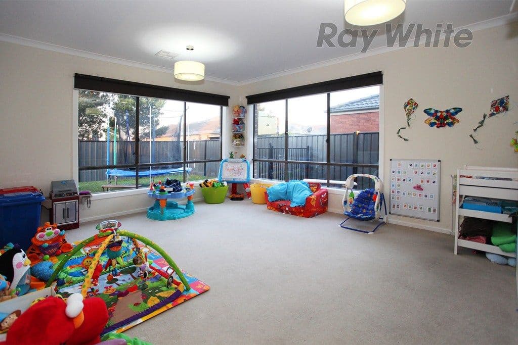 30 Lindsay Gardens, POINT COOK VIC 3030, Point Cook - Thumbnail 6