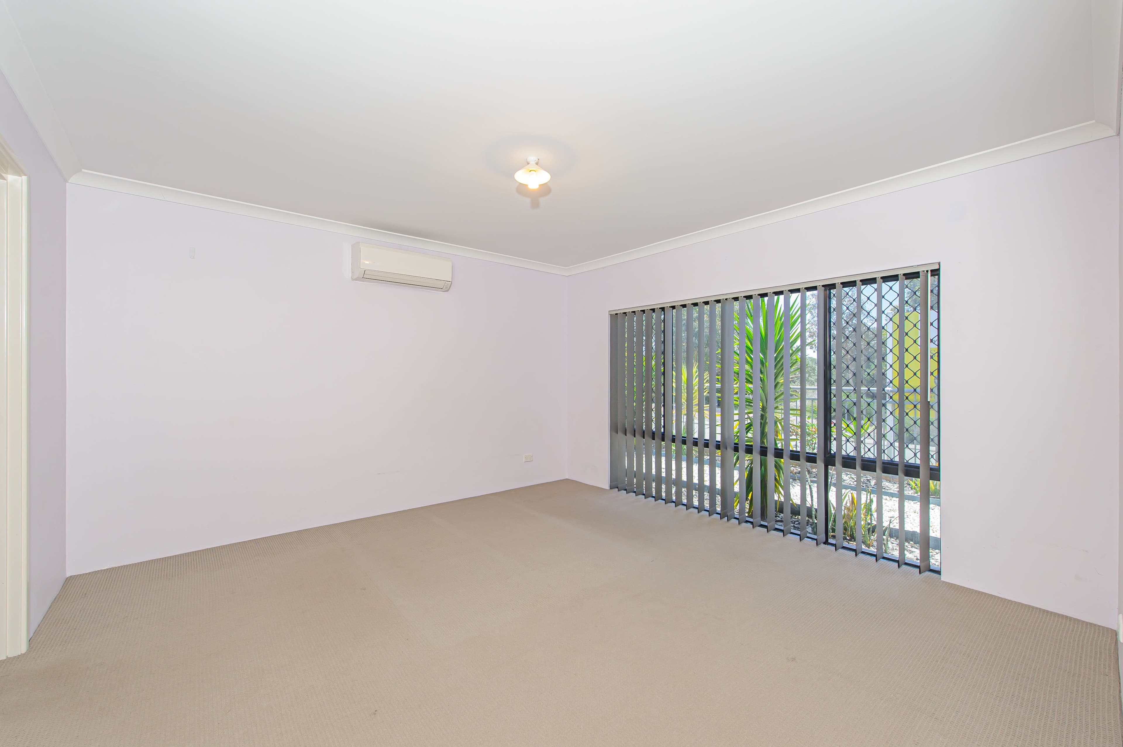 43 Pineroo Terrace, Ellenbrook WA 6069, Ellenbrook - Thumbnail 3