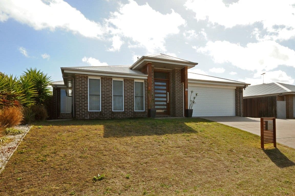 21 Kurrawa Crescent, GLENVALE QLD 4350, Glenvale - Image 1