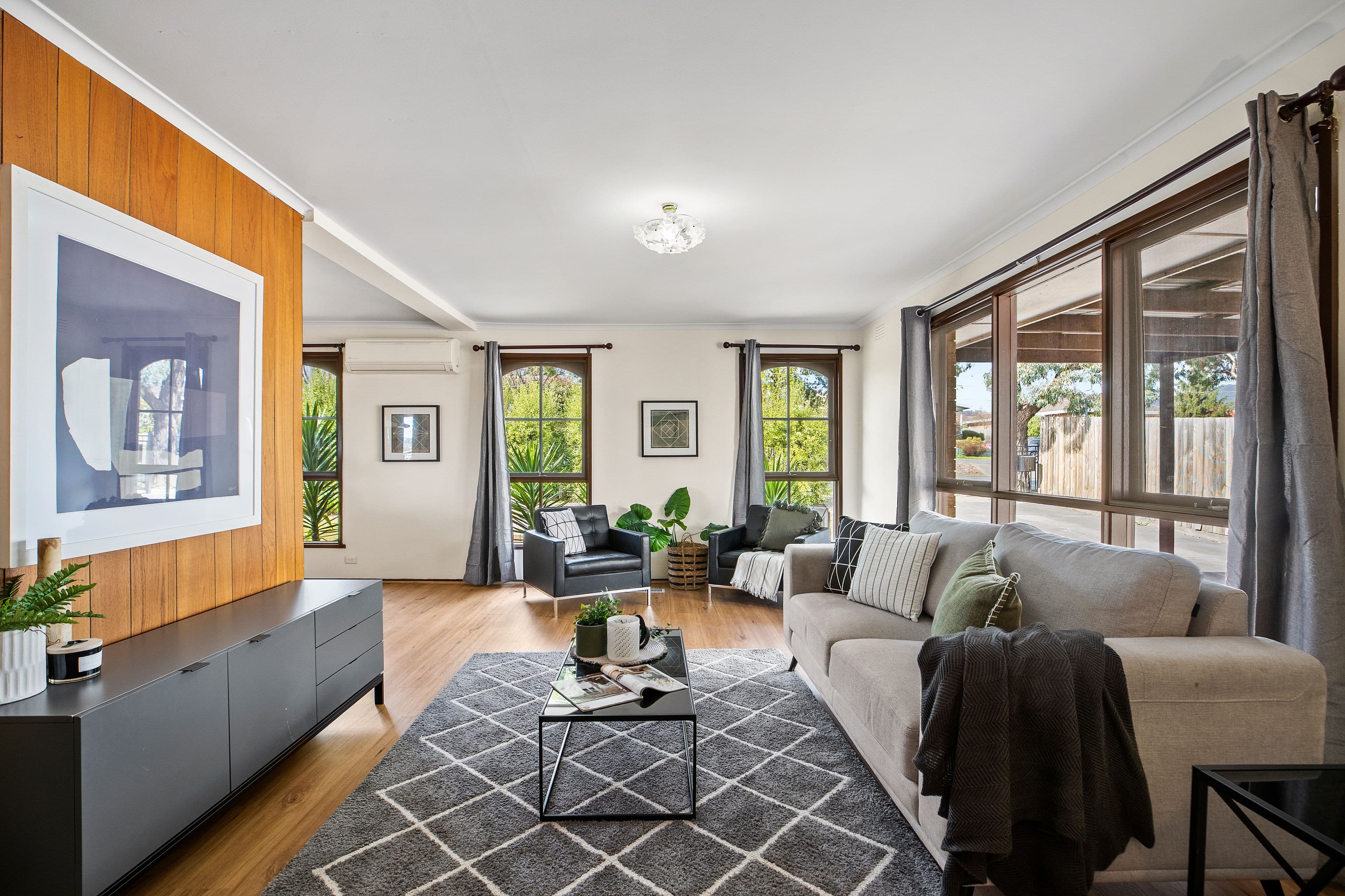 71 Manchester Road, Mooroolbark VIC 3138, Mooroolbark - Thumbnail 2
