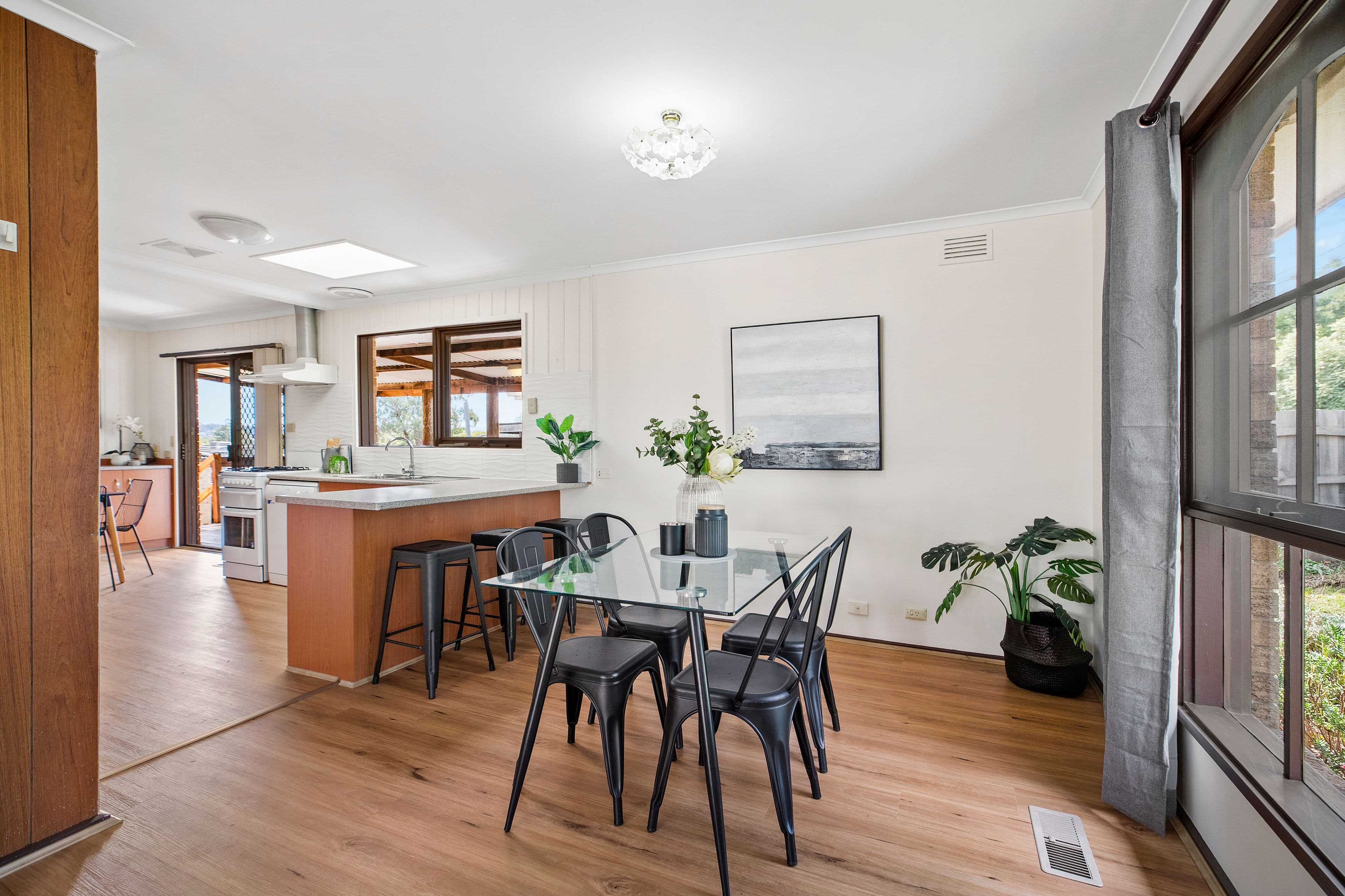 71 Manchester Road, Mooroolbark VIC 3138, Mooroolbark - Thumbnail 3