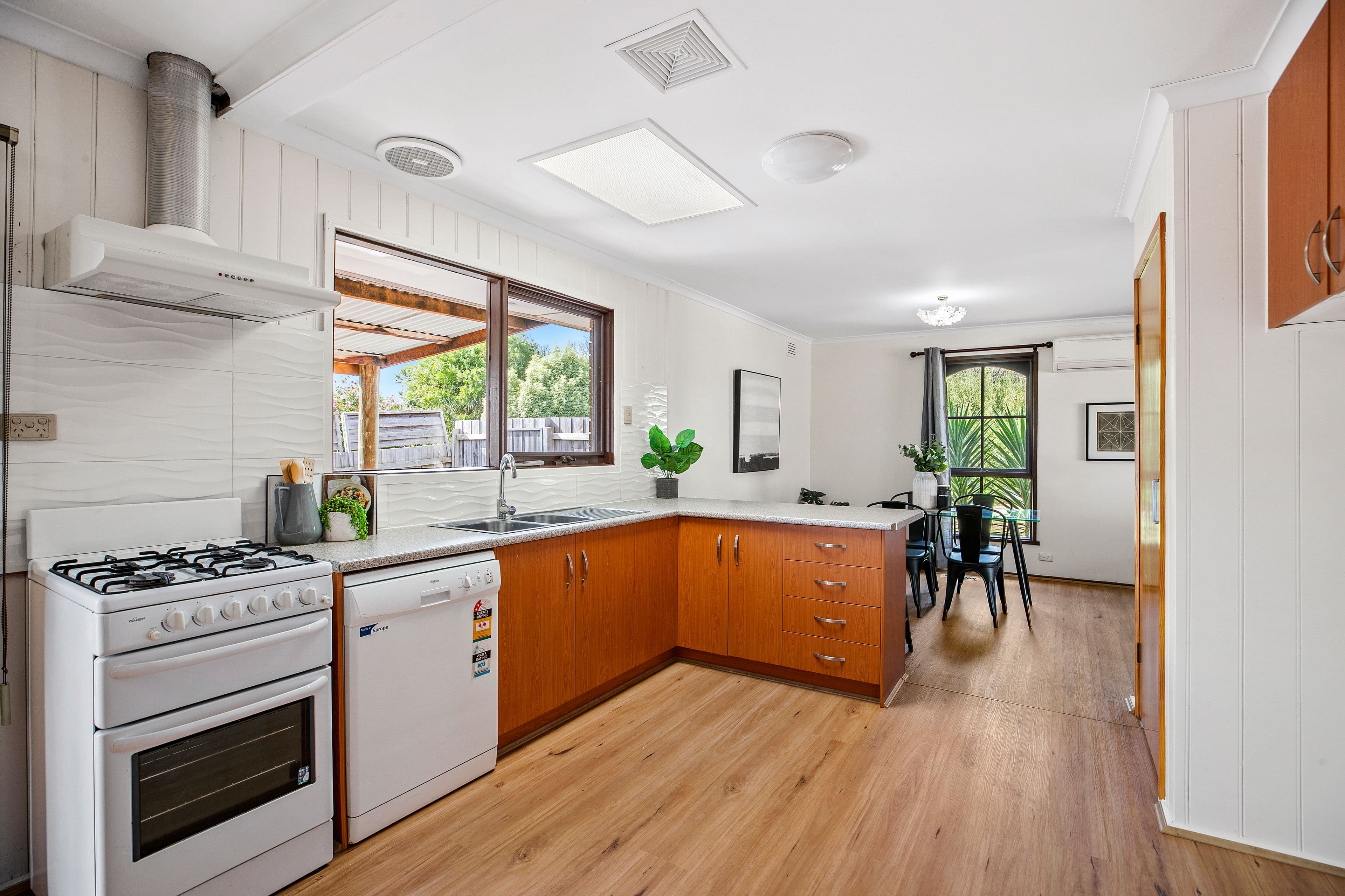 71 Manchester Road, Mooroolbark VIC 3138, Mooroolbark - Thumbnail 4