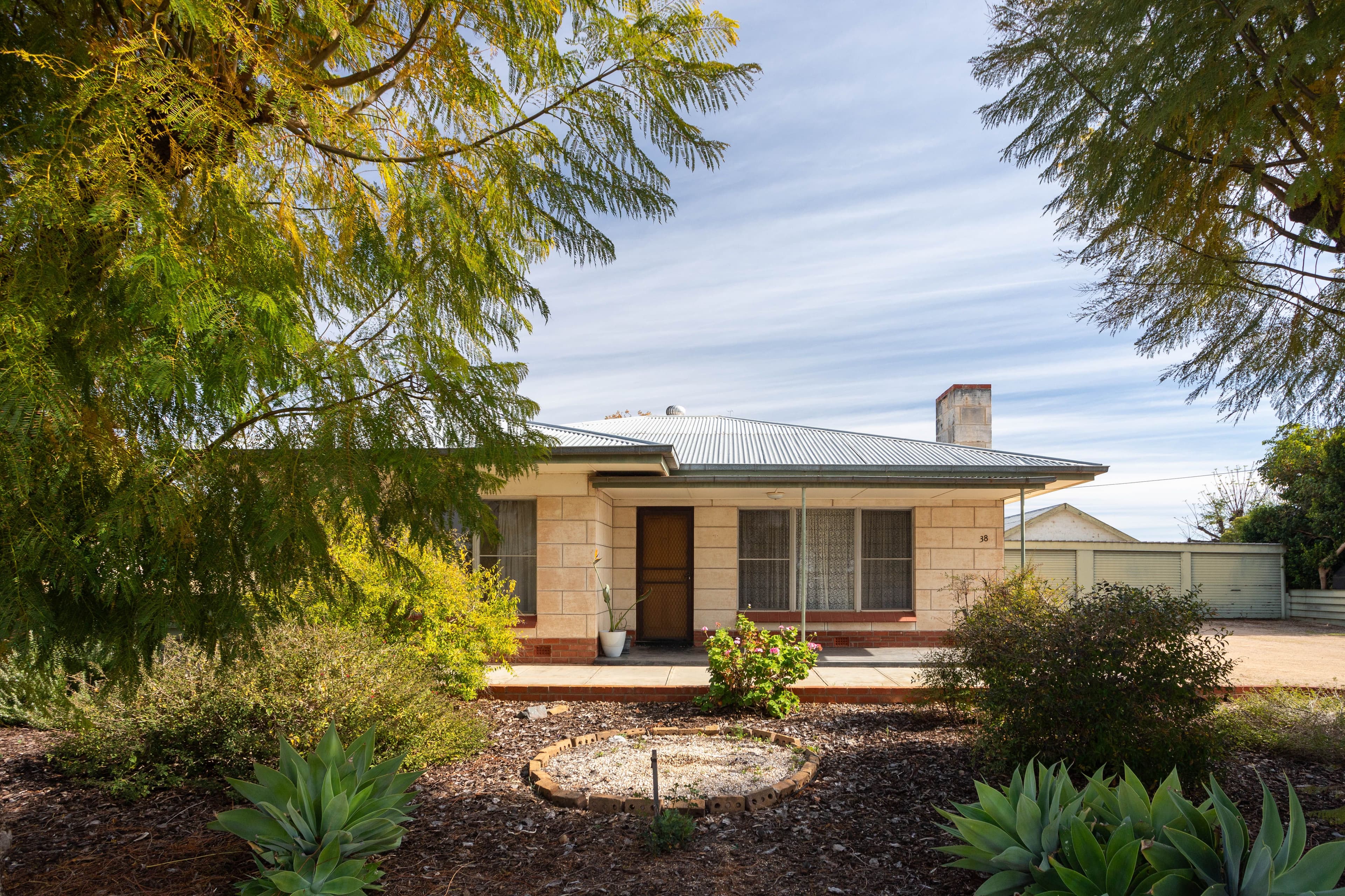 38 First Street, Loxton SA 5333, Loxton - Image 1
