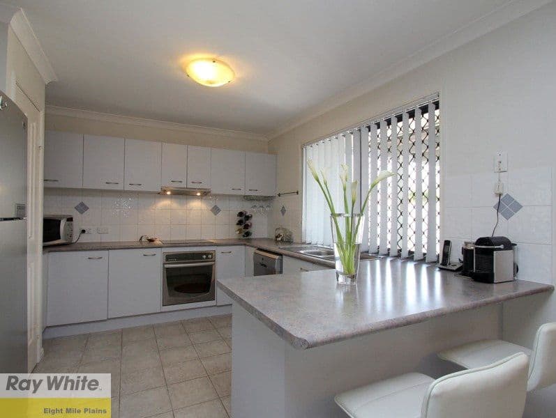 10 Wavecrest Place, CALAMVALE QLD 4116, Calamvale - Thumbnail 3