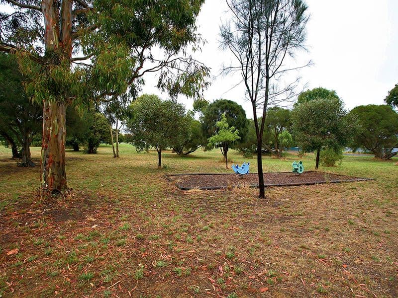 1  Oxford Street, VICTOR HARBOR SA 5211, Victor Harbor - Thumbnail 4