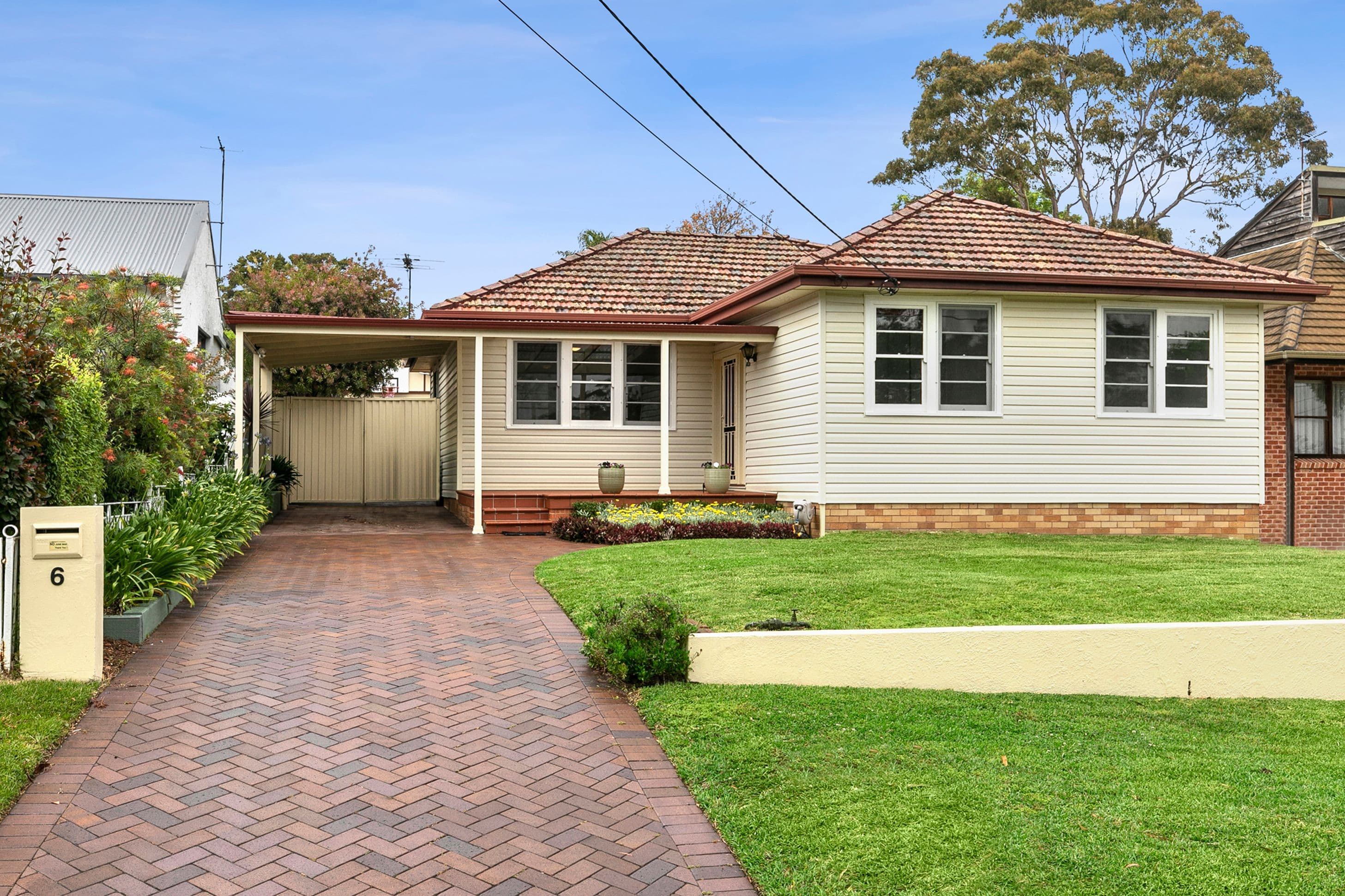 6 Fourth Avenue, Loftus NSW 2232, Loftus - Thumbnail 2