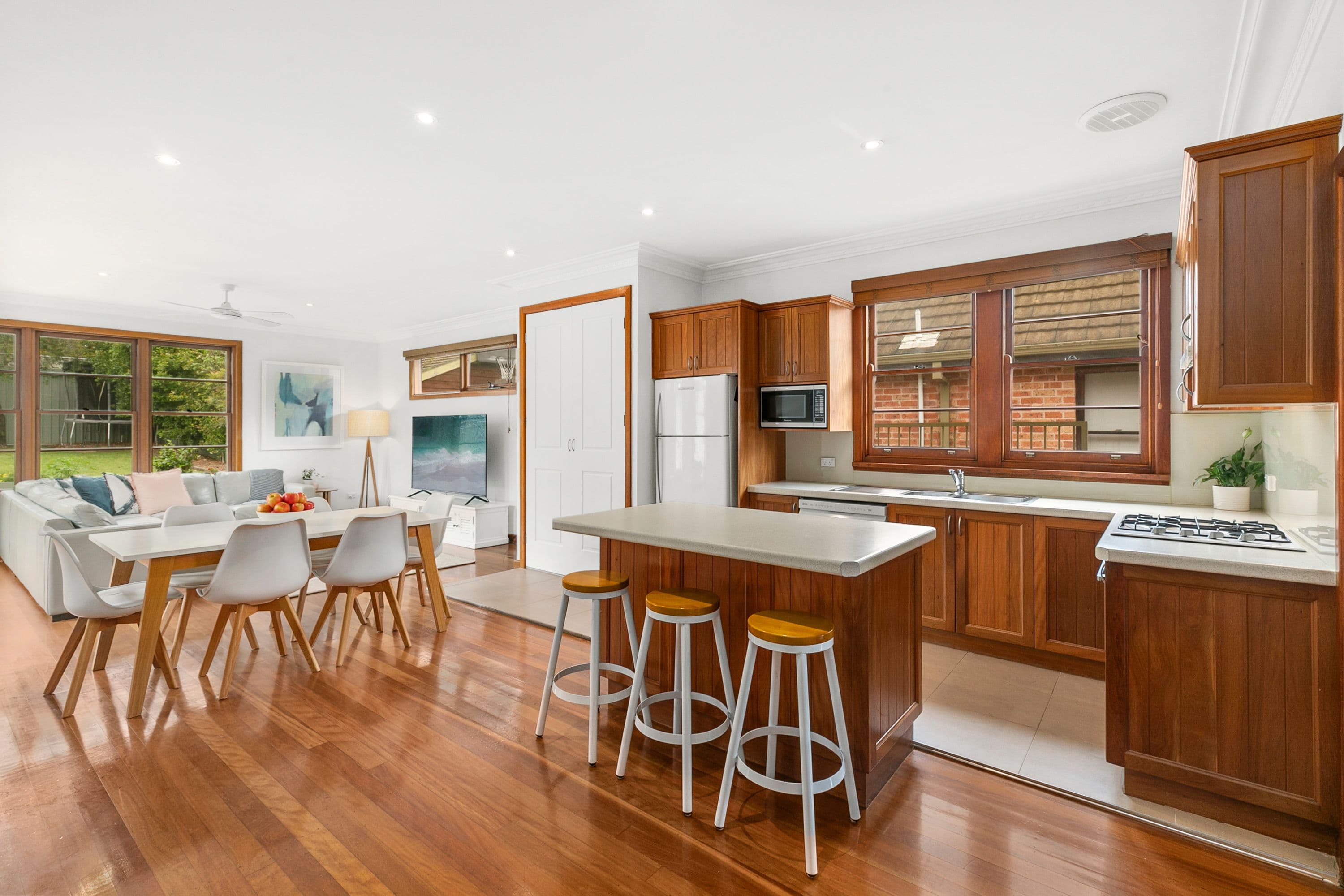 6 Fourth Avenue, Loftus NSW 2232, Loftus - Thumbnail 4