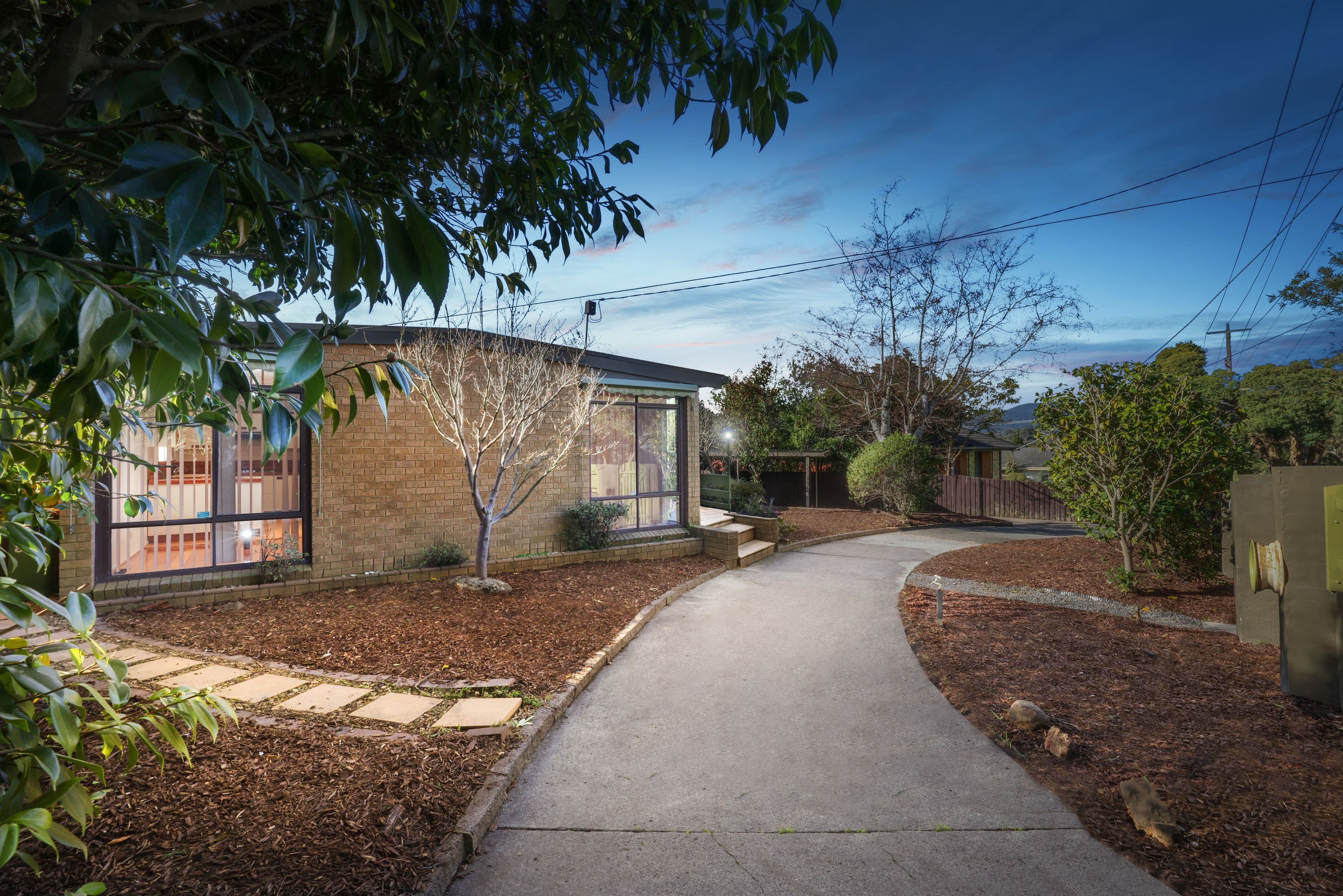 17 Kirrawee Avenue, Wantirna South VIC 3152, Wantirna South - Thumbnail 2