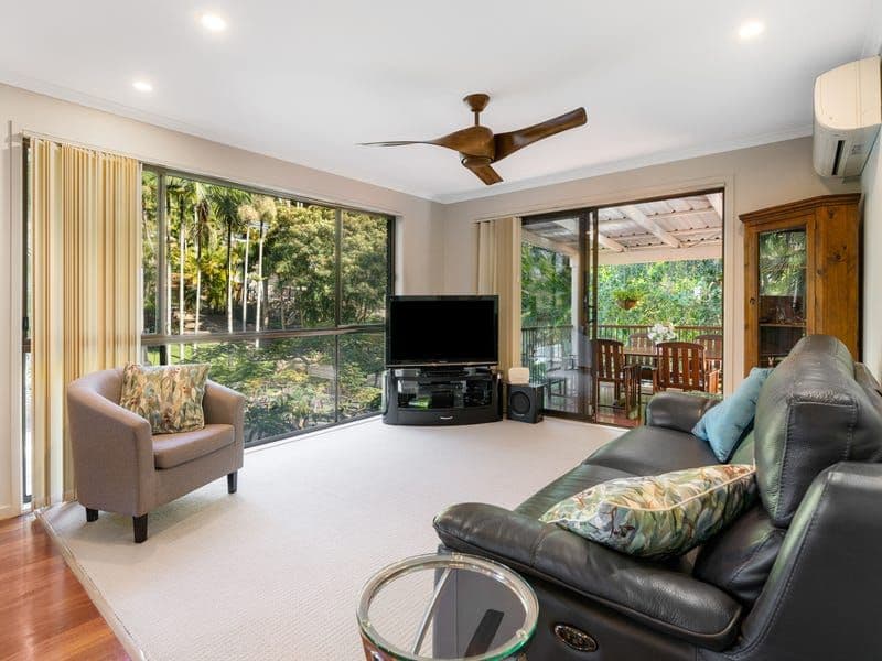 3 Fernleigh Court, Currumbin QLD 4223, Currumbin - Thumbnail 2