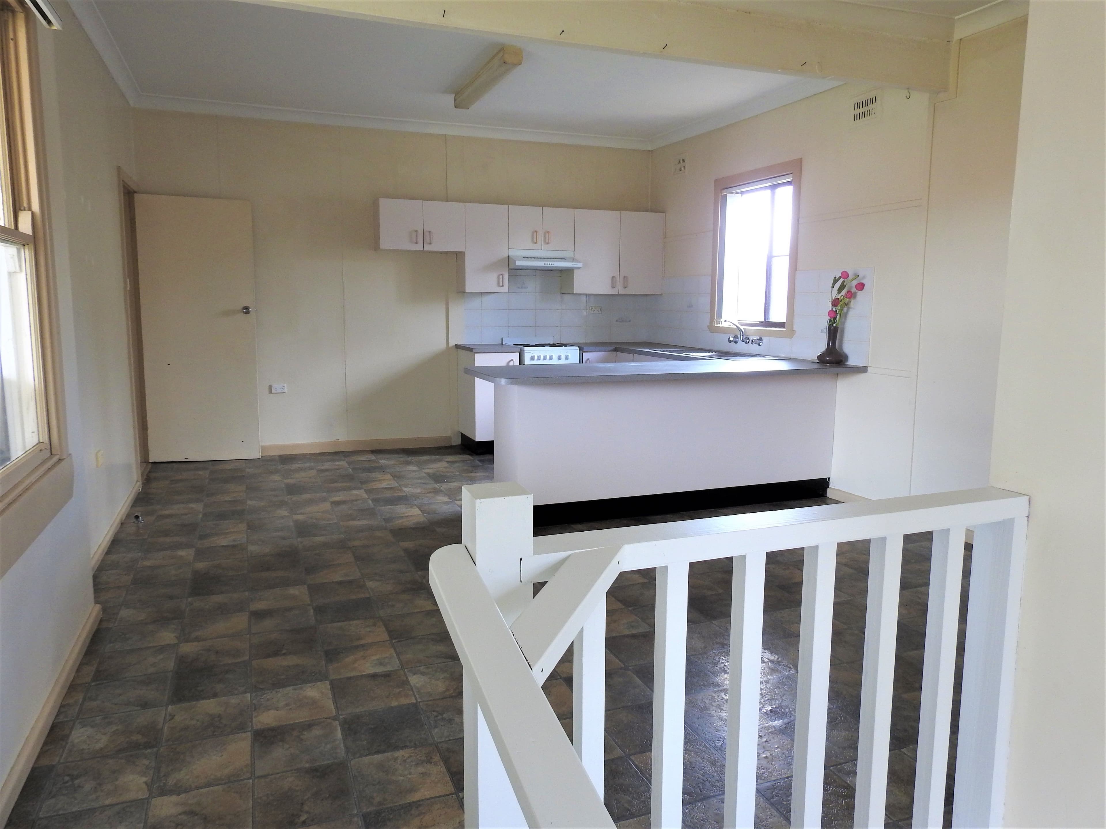 54 Currawong Street, Young - Thumbnail 5